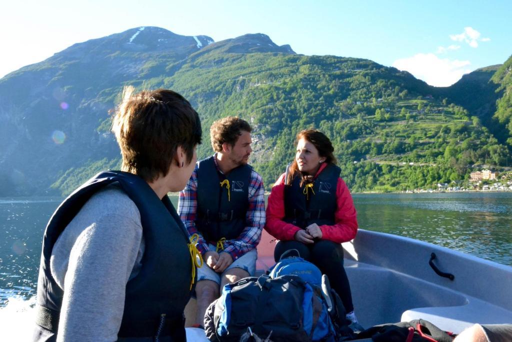 Grande Hytteutleige Og Camping Geiranger Esterno foto